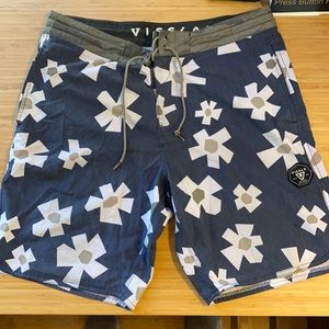 Vissla Boardshorts - size 32